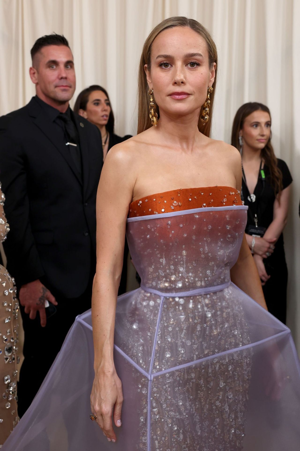 BRIE LARSON AT MET GALA 2024 IN NEW YORK CITY06